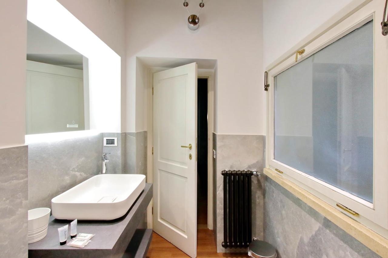 Ych-farnese Charme Apartment *
